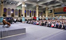 رهبر انقلاب: ایام حج فرصت مغتنمی برای آشنایی واقعی با مسائل جهانی است