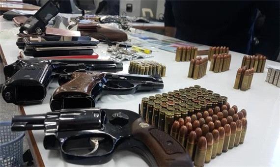 سردار رحیمی: مجازات سنگینی در انتظار فروشندگان اسلحه است