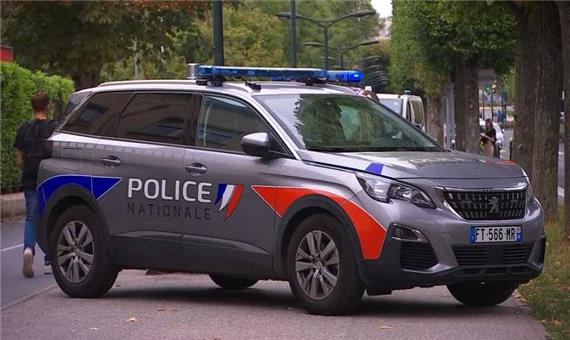 وزیر کشور فرانسه پلیس را تهدید کرد: دیگر پژو 5008 برایتان نمیخرم