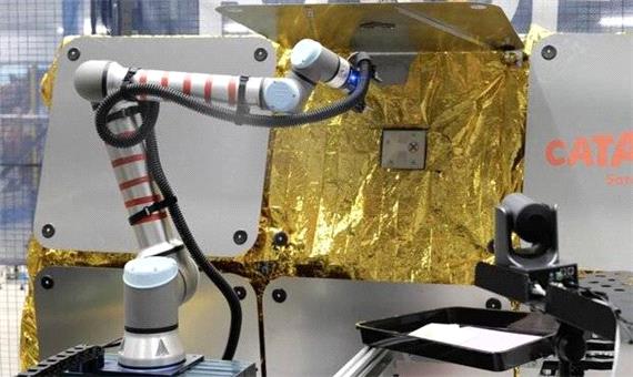 ربات ها ماهواره های فضایی را تعمیر می کنند