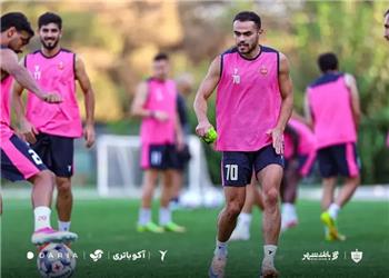 سوپرایز کادر فنی پرسپولیس در مورد اورونوف!