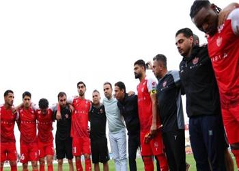 ترکیب احتمالی پرسپولیس مقابل نساجی؛ ابهام در مورد اورونوف!