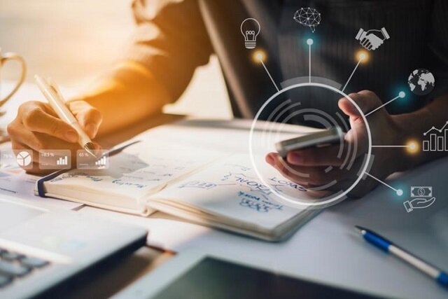 برگزاری یک سخنرانی علمی در مورد نقش زبان نگارش در تاثیرگذاری یافته‌های علمی
