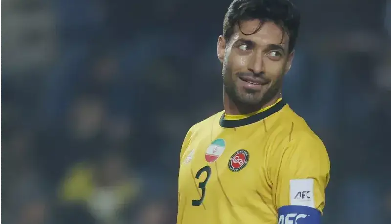 شجاع بالاتر از همه مدافعان آسیا