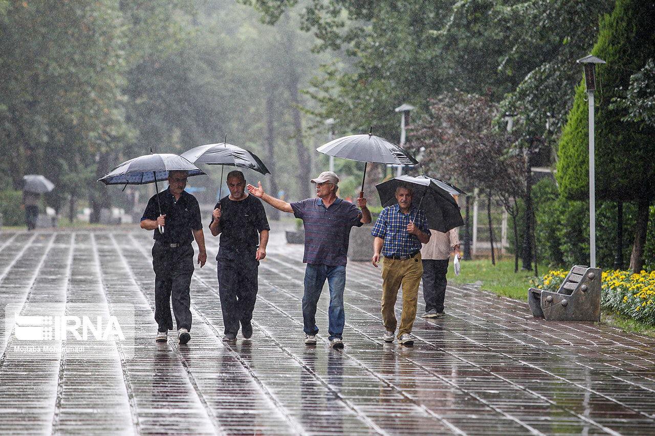 باران و برف مهمان تهران می‌شود