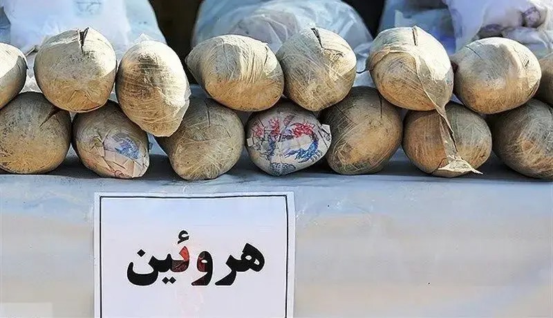 کشف ۱۴ بسته هروئین از معده مسافر