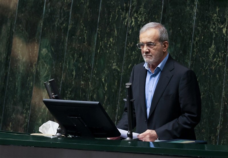 سوال از پزشکیان در مجلس کلید خورد