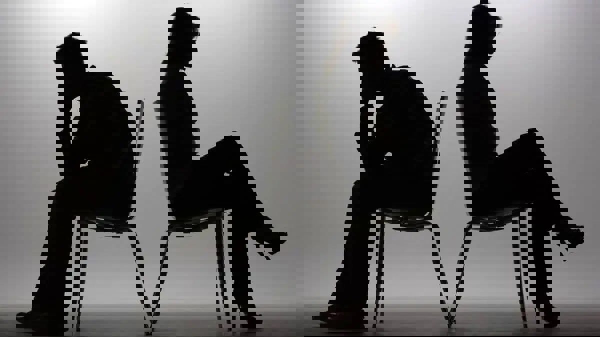 همسرم مترجم فرانسه بود ولی الان دلال خودرو شده؛ طلاق می‌خواهم!