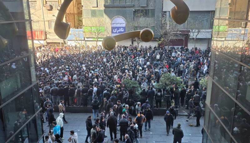 روزنامه اصولگرا نوشت: جنگ از مسیر خیابان