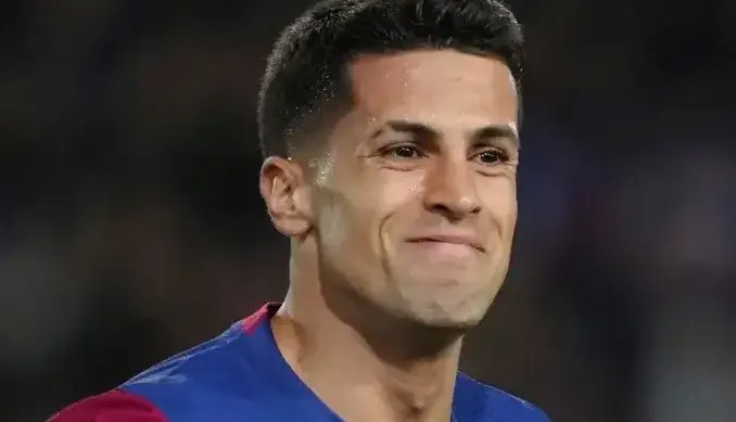 ستاره الهلال در استندبای؛ بارسا ۱۰ روز وقت دارد