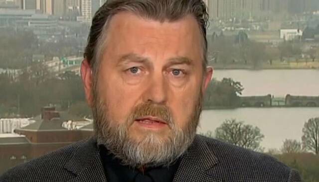 افسر سابق سیا: ایران قادر است پایگاه‌های آمریکا را در هم بکوبد