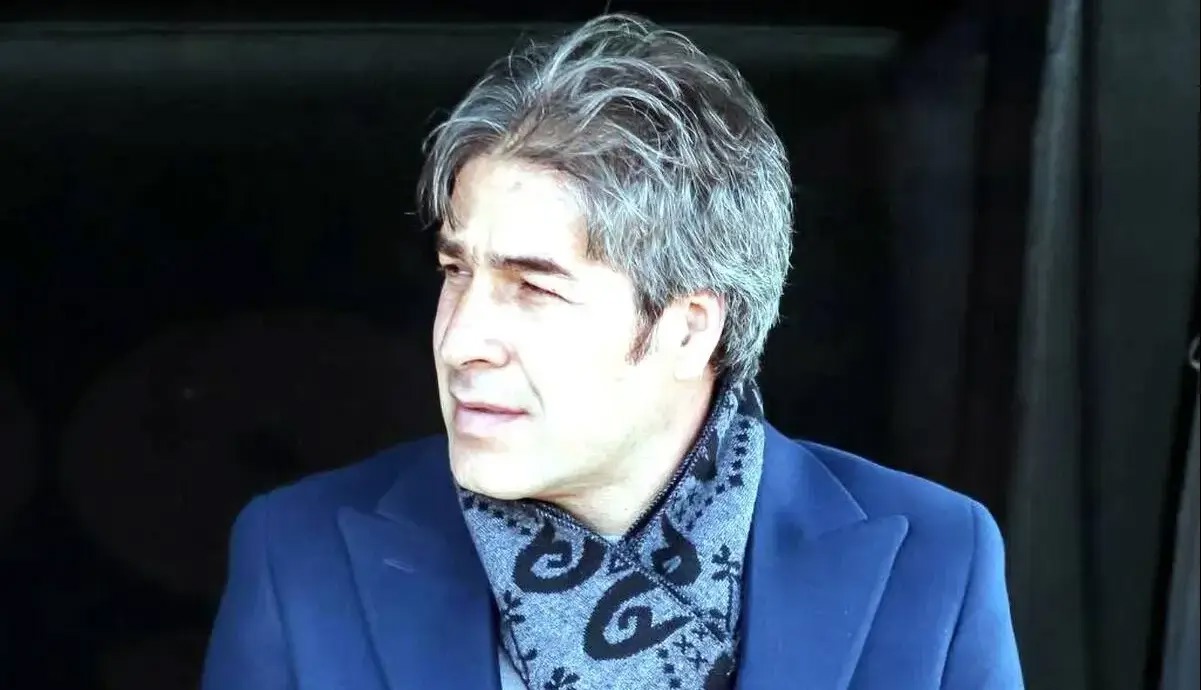 اصغری: آقای عضو هیات رییسه فدراسیون در باشگاه آلومینیوم چه می‌کردید؟