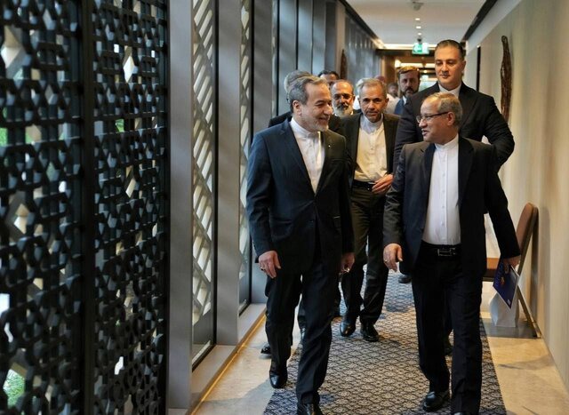 احوالپرسی دیپلماتیک ویتکاف و کوشنر با عراقچی در مسقط