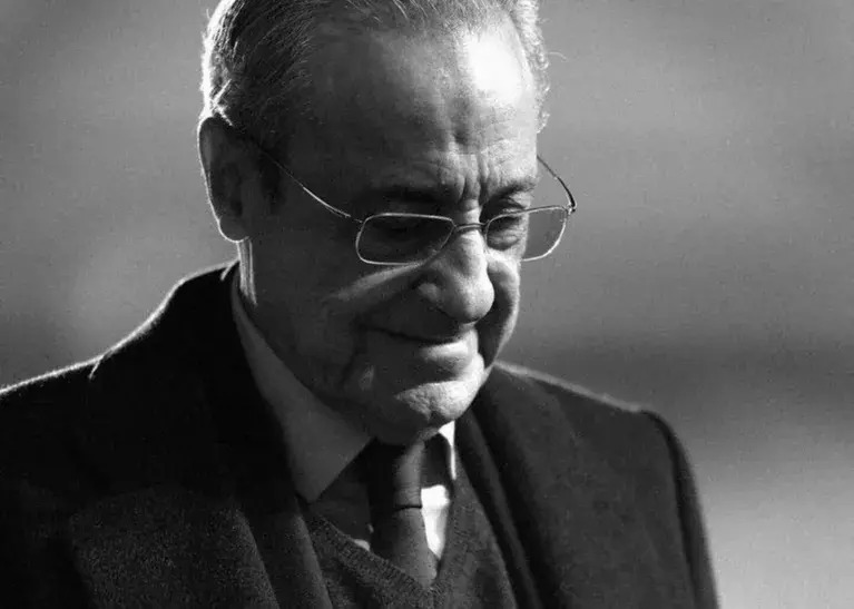 قدرتمندترین رییس فوتبال جهان سقوط‌ کرد