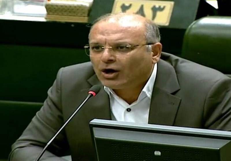 نماینده مجلس: ارز ترجیحی به سفره مردم نرسید