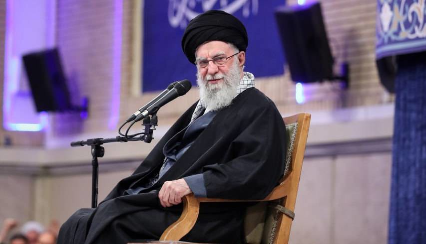 رهبر انقلاب: تعیین قبلی نتیجه مذاکره ابلهانه است