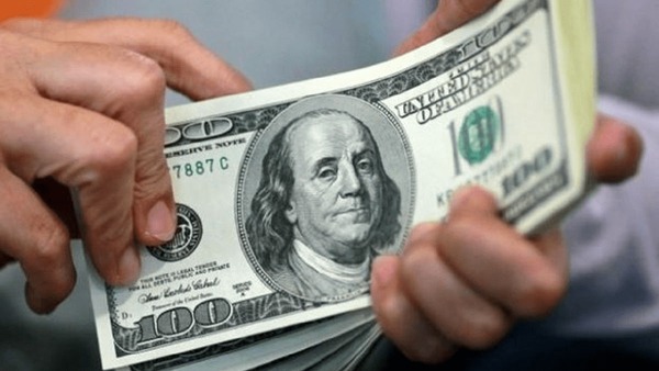 بازار ارز تجاری به تعادل رسید