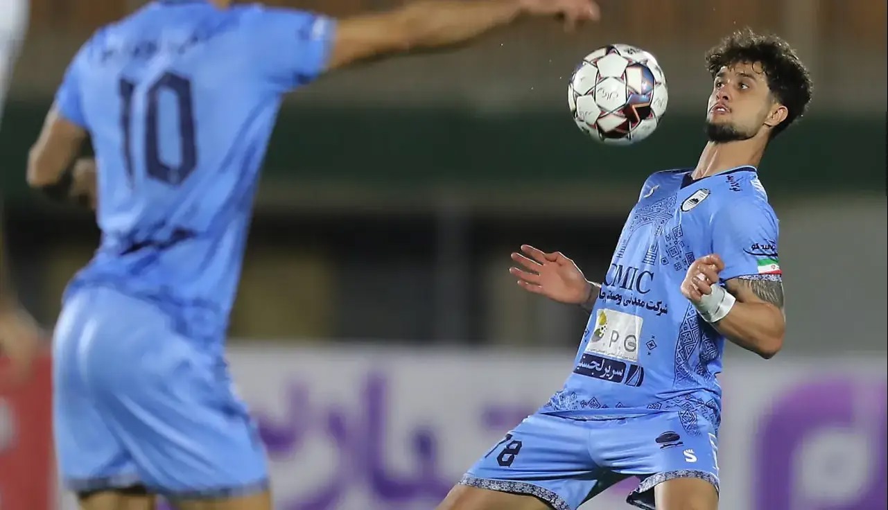 هافبک چادرملو: مقابل گل‌گهر به خودمان ایمان داشتیم