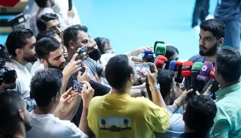 حق‌‌پرست: لازم است با پیاتزا کل کل کنم!