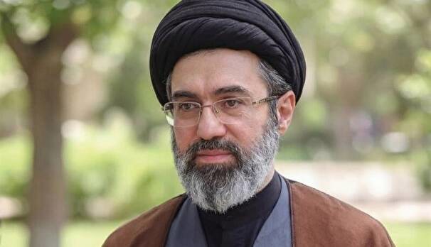 توصیه معنادار رهبر انقلاب به نخبگان؛ از برجسته کردن تفاوت‌های اجتماعی پرهیز کنند