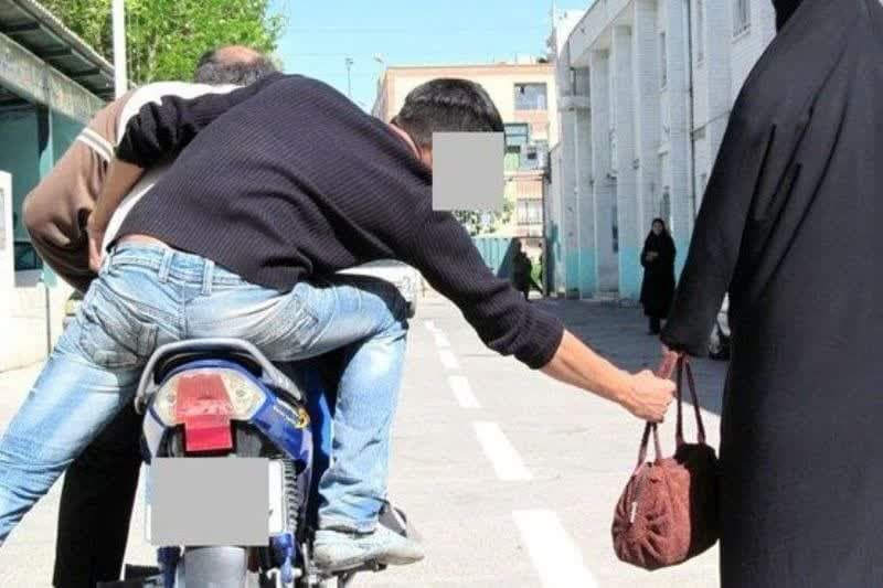 انهدام باند گوشی‌قاپی در شمال تهران