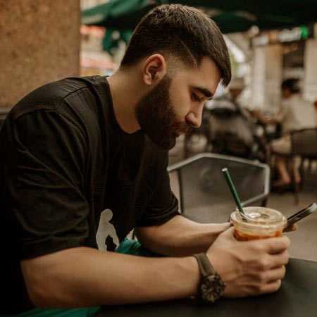 «میرسه خبرا...» از علی یاسینی