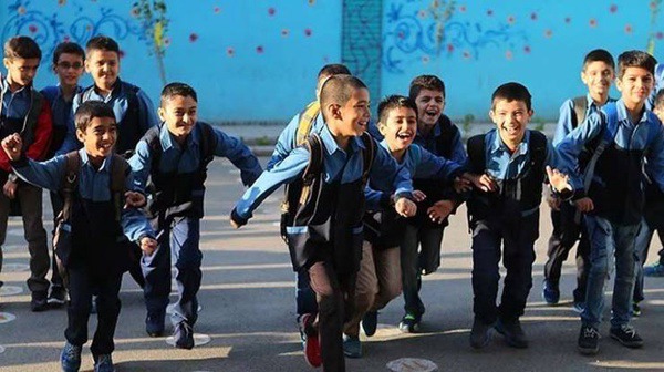 دانش‌آموزان مناطق محروم «کارت نشاط» می‌گیرند