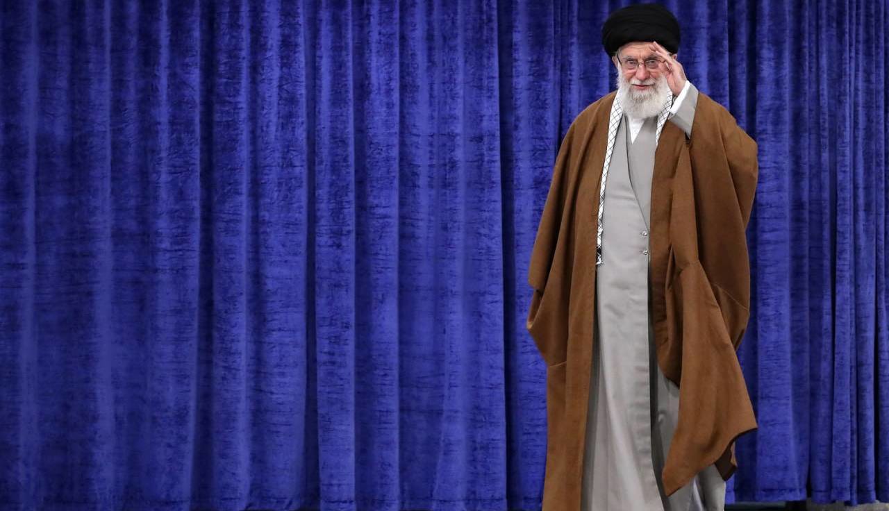 سرپرست وزارت دفاع: برای بدرقه قائد شهید امت همه می‌آییم
