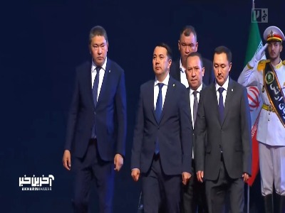 ادای احترام رئیس مجلس قرقیزستان به پیکر مطهر رهبر شهید انقلاب