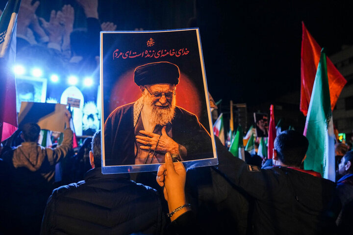 توصیه پلیس فتا به زائران مراسم تشییع رهبر شهید