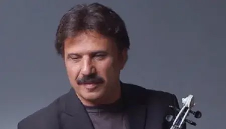 اجرای «بیژن مرتضوی» در فینال جام جهانی۲۰۲۶ با ستاره‌های موسیقی جهان