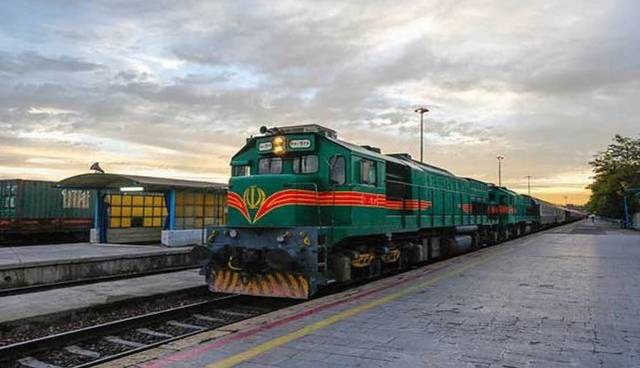 آغاز پیش فروش بلیت‌ قطارهای مسافری برای مرداد از فردا
