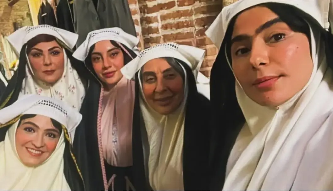 تصاویر تازه از بازیگران زن «بامداد خمار» در پشت صحنه