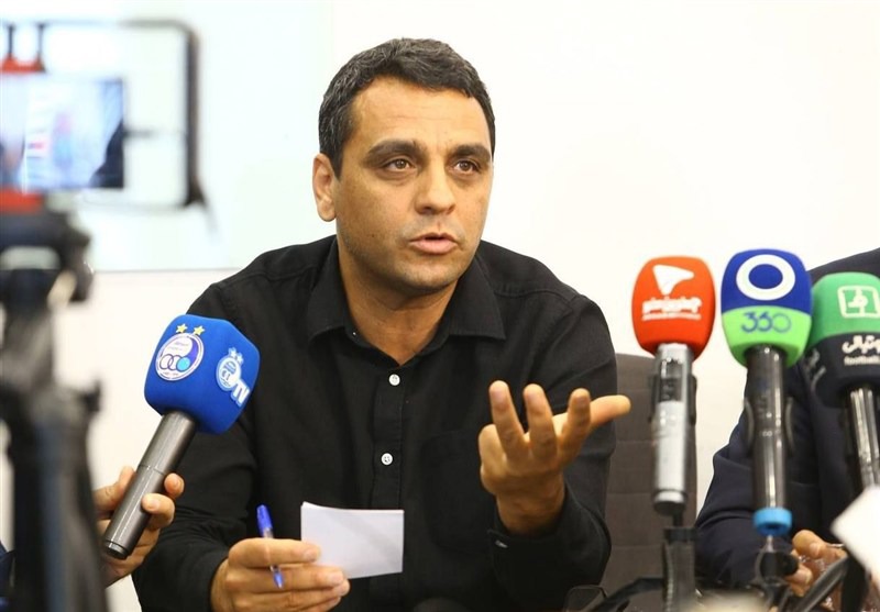 فتاحی: پرداخت پیش قسط قراردادها نشانه حمایت هلدینگ از استقلال است
