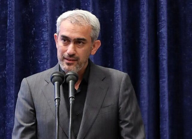 وزیر اقتصاد: مناطق آزاد باید الگوی سایر مناطق و پروژه‌های اقتصادی کشور باشند