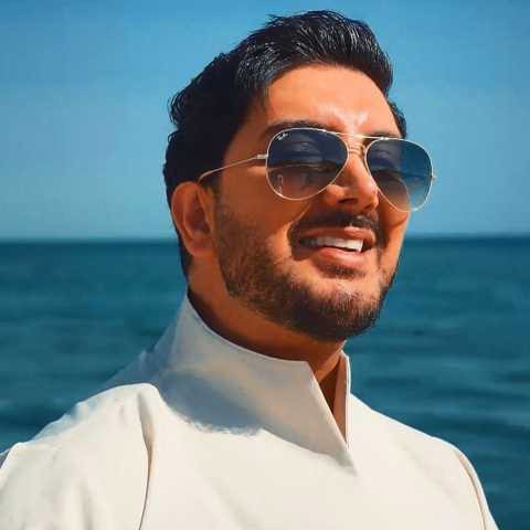 آهنگ «سکوت» با صدای فرزاد فرزین