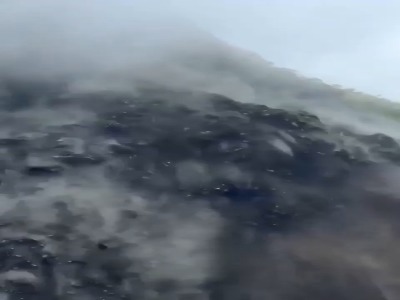 لحظه هولناک رانش زمین در نپال