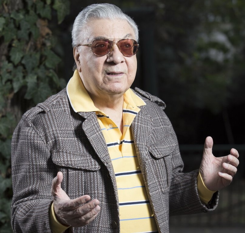 آهنگ «من تو را آسان نیاوردم به دست» با صدای اکبر گلپایگانی