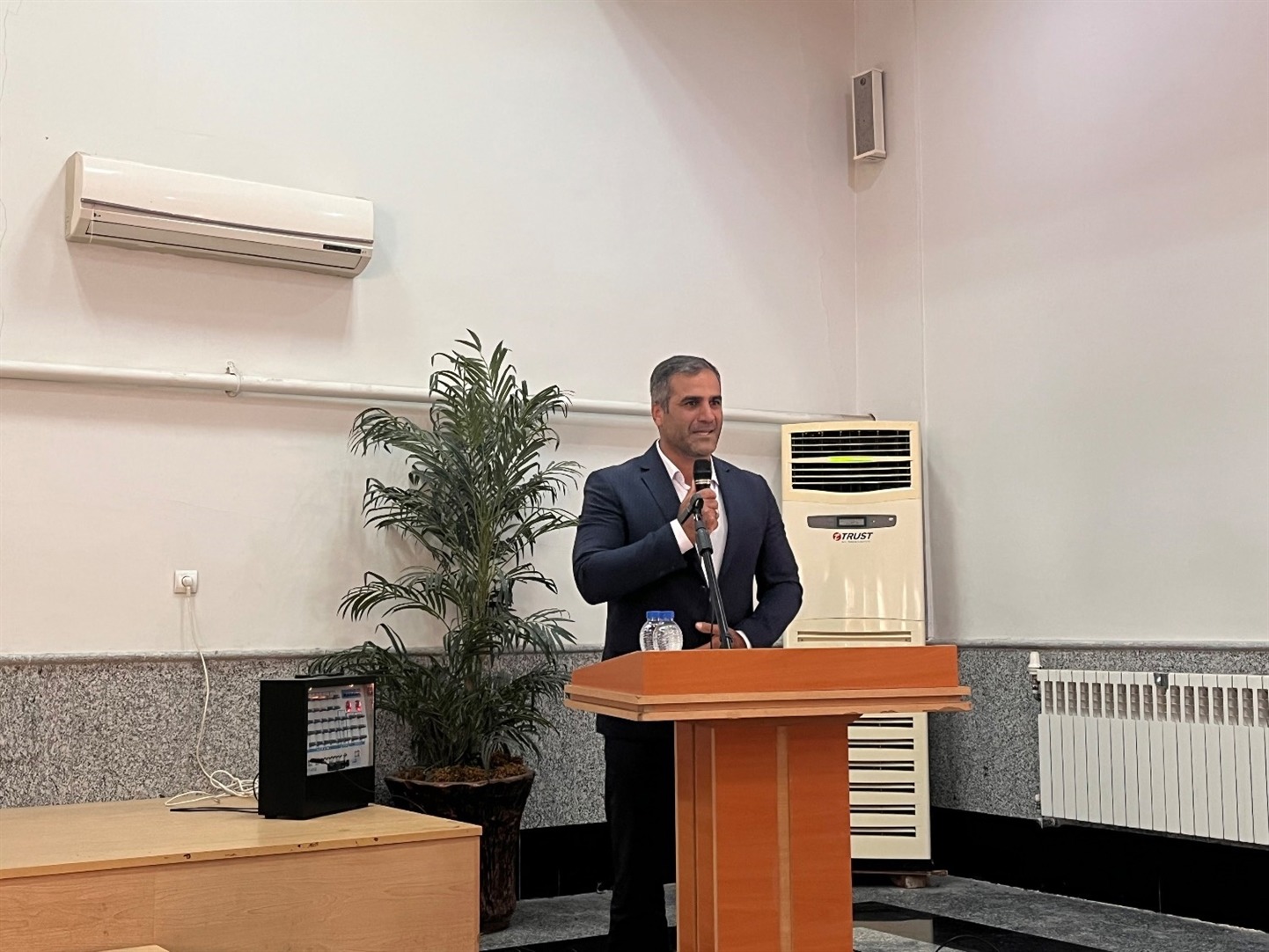 گردهمایی رؤسای کانون بازنشستگان آموزش و پرورش استان گلستان با حضور مدیران بیمه دی و مسئولان استانی برگزار شد