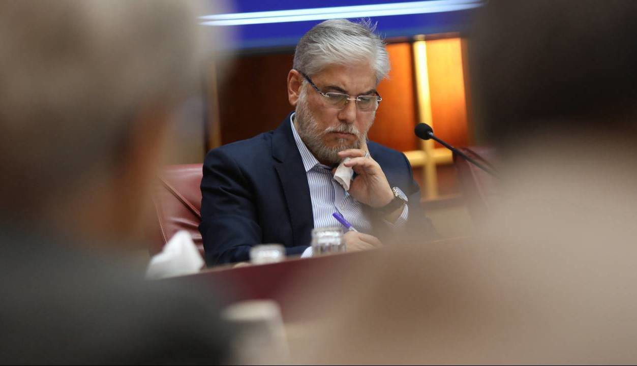 قدردانی وزیر علوم از رهنمود‌های رهبر انقلاب به مناسبت بازگشایی مدارس و دانشگاه‌ها