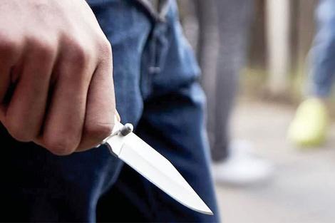 حمله افراد ناشناس به یک روحانی با سلاح سرد