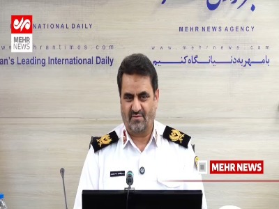 استقبال شهروندان از حضور بانوان پلیس مقابل مدارس دخترانه