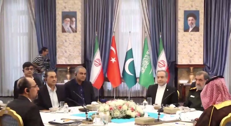 مقام ارشد ایرانی: مذاکرات تهران با ترکیه،‌ عربستان و پاکستان به مسئله هسته‌ای ایران نمی‌پردازد