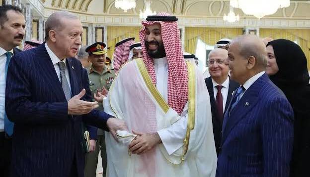 سرمقاله جوان/ پیروزی بر جهان قبل از فینال!
