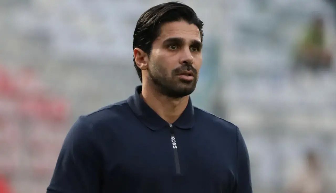 سرپرست نساجی: فشار زیادی روی پرسپولیس وجود دارد